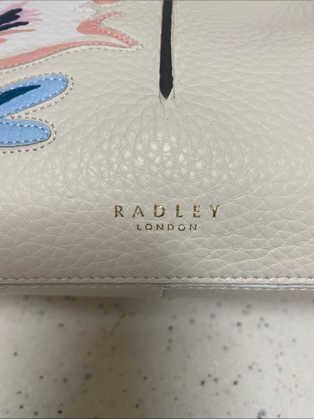NWT.  Radley London, hobo, leather handbag. - Picture 6 of 16